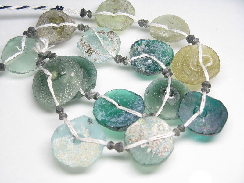 TOKO-BEADS RG105-03N Disk-shaped Roman glass L(strand) 18~25mm RG105-03N 円盤型ローマングラス 大（連） 18~25mm Asian bead & African bead  Handmade,Lampeork,bead,asia,india,ethnic,parts,accessory,beads とんぼ玉,ビーズ,トンボ玉,アジア,インド,エスニック,手作り,パーツ,アクセサリー