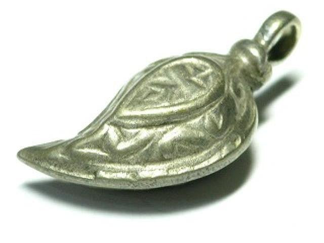 TOKO-BEADS SV267 Afgan Silver Charm 25mm SV267 アフガンシルバーチャーム 25mm Asian bead & African bead  Handmade,Lampeork,bead,asia,india,ethnic,parts,accessory,beads とんぼ玉,ビーズ,トンボ玉,アジア,インド,エスニック,手作り,パーツ,アクセサリー