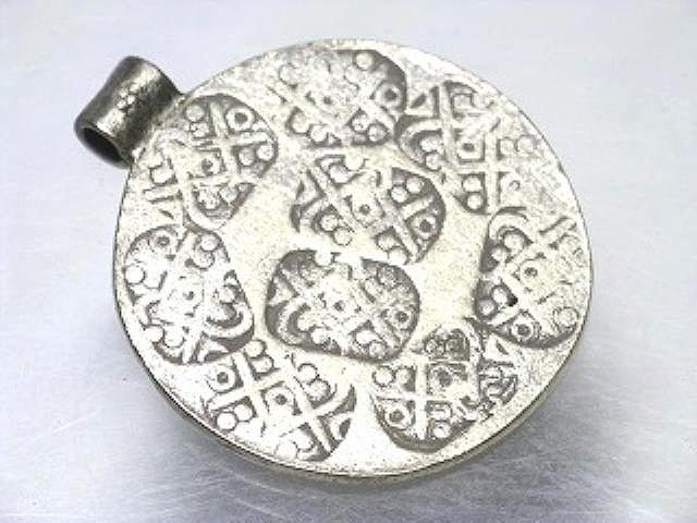 TOKO-BEADS SV312 Karen Silver Charm 25mm SV312 カレンシルバーチャーム 25mm Asian bead & African bead  Handmade,Lampeork,bead,asia,india,ethnic,parts,accessory,beads とんぼ玉,ビーズ,トンボ玉,アジア,インド,エスニック,手作り,パーツ,アクセサリー