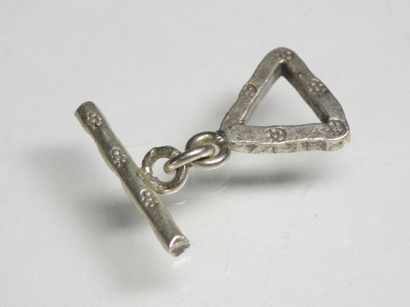 TOKO-BEADS SV333 Karen Silver Toggle clasp 10mm SV333 カレンシルバーエンドパーツ 10mm Asian bead & African bead  Handmade,Lampeork,bead,asia,india,ethnic,parts,accessory,beads とんぼ玉,ビーズ,トンボ玉,アジア,インド,エスニック,手作り,パーツ,アクセサリー