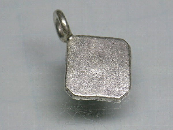 TOKO-BEADS SV401-17 Karen Silver Charm 15mm SV401-17 カレンシルバーチャーム 15mm Asian bead & African bead  Handmade,Lampeork,bead,asia,india,ethnic,parts,accessory,beads とんぼ玉,ビーズ,トンボ玉,アジア,インド,エスニック,手作り,パーツ,アクセサリー