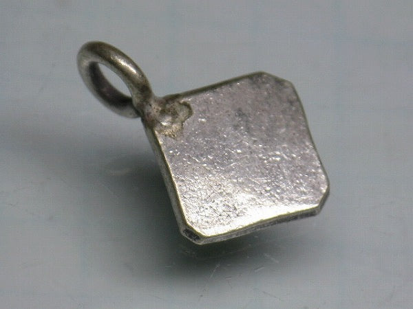 TOKO-BEADS SV401-21 Karen Silver Charm 16mm SV401-21 カレンシルバーチャーム 16mm Asian bead & African bead  Handmade,Lampeork,bead,asia,india,ethnic,parts,accessory,beads とんぼ玉,ビーズ,トンボ玉,アジア,インド,エスニック,手作り,パーツ,アクセサリー