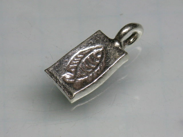 TOKO-BEADS SV401-27 Karen Silver Charm 13mm SV401-27 カレンシルバーチャーム 13mm Asian bead & African bead  Handmade,Lampeork,bead,asia,india,ethnic,parts,accessory,beads とんぼ玉,ビーズ,トンボ玉,アジア,インド,エスニック,手作り,パーツ,アクセサリー