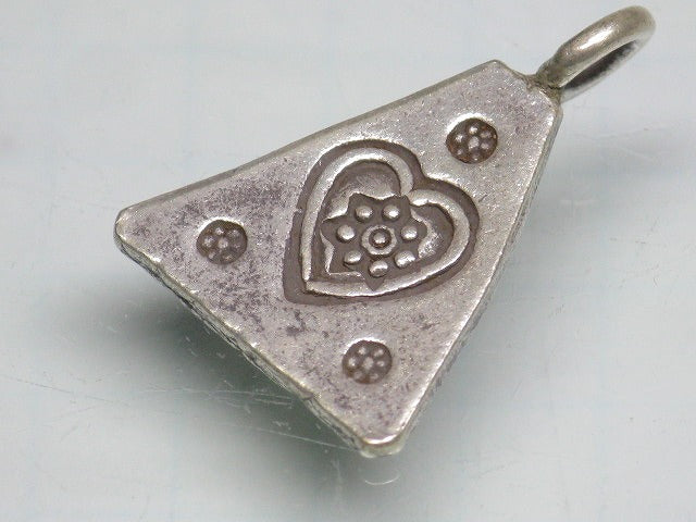 TOKO-BEADS SV401-43 Karen Silver Charm 19mm SV401-43 カレンシルバーチャーム 19mm Asian bead & African bead  Handmade,Lampeork,bead,asia,india,ethnic,parts,accessory,beads とんぼ玉,ビーズ,トンボ玉,アジア,インド,エスニック,手作り,パーツ,アクセサリー