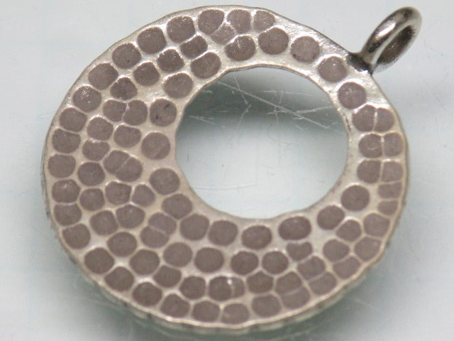 TOKO-BEADS SV401-45 Karen Silver Charm 25mm SV401-45 カレンシルバーチャーム 25mm Asian bead & African bead  Handmade,Lampeork,bead,asia,india,ethnic,parts,accessory,beads とんぼ玉,ビーズ,トンボ玉,アジア,インド,エスニック,手作り,パーツ,アクセサリー