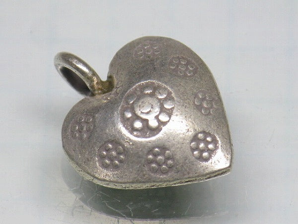 TOKO-BEADS SV401-59 Karen Silver Charm 17mm SV401-59 カレンシルバーチャーム 17mm Asian bead & African bead  Handmade,Lampeork,bead,asia,india,ethnic,parts,accessory,beads とんぼ玉,ビーズ,トンボ玉,アジア,インド,エスニック,手作り,パーツ,アクセサリー