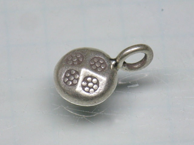TOKO-BEADS SV401-67 Karen Silver Charm 11.5mm SV401-67 カレンシルバーチャーム 11.5mm Asian bead & African bead  Handmade,Lampeork,bead,asia,india,ethnic,parts,accessory,beads とんぼ玉,ビーズ,トンボ玉,アジア,インド,エスニック,手作り,パーツ,アクセサリー