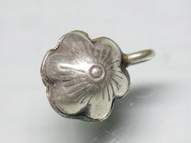 TOKO-BEADS SV401-79 Karen Silver Charm 16mm SV401-79 カレンシルバーチャーム 16mm Asian bead & African bead  Handmade,Lampeork,bead,asia,india,ethnic,parts,accessory,beads とんぼ玉,ビーズ,トンボ玉,アジア,インド,エスニック,手作り,パーツ,アクセサリー