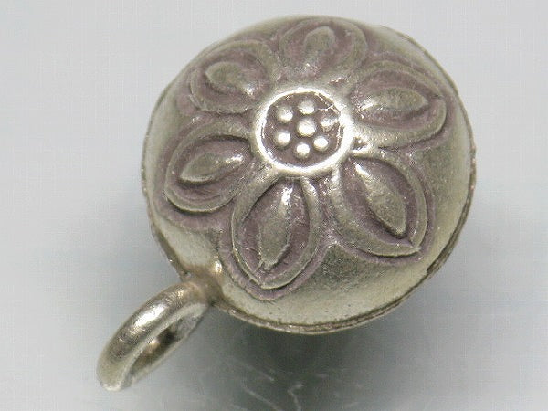 TOKO-BEADS SV401-82 Karen Silver Charm 16mm SV401-82 カレンシルバーチャーム 16mm Asian bead & African bead  Handmade,Lampeork,bead,asia,india,ethnic,parts,accessory,beads とんぼ玉,ビーズ,トンボ玉,アジア,インド,エスニック,手作り,パーツ,アクセサリー