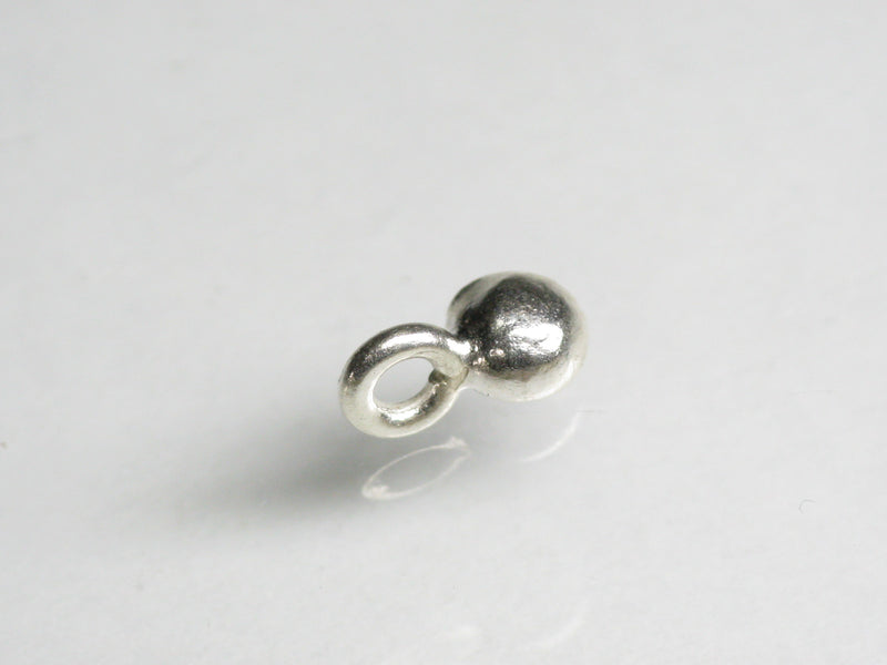 TOKO-BEADS SV402-01 Karen Silver Charm 9.4mm SV402-01 カレンシルバーチャーム 9.4mm Asian bead & African bead  Handmade,Lampeork,bead,asia,india,ethnic,parts,accessory,beads とんぼ玉,ビーズ,トンボ玉,アジア,インド,エスニック,手作り,パーツ,アクセサリー
