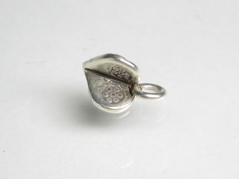 TOKO-BEADS SV402-08 Karen Silver Charm 12.6mm SV402-08 カレンシルバーチャーム 12.6mm Asian bead & African bead  Handmade,Lampeork,bead,asia,india,ethnic,parts,accessory,beads とんぼ玉,ビーズ,トンボ玉,アジア,インド,エスニック,手作り,パーツ,アクセサリー