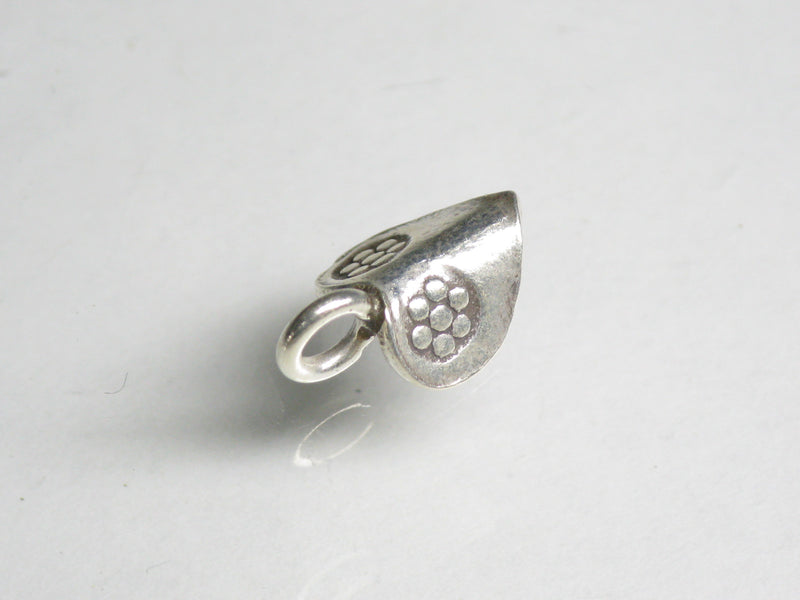 TOKO-BEADS SV402-08 Karen Silver Charm 12.6mm SV402-08 カレンシルバーチャーム 12.6mm Asian bead & African bead  Handmade,Lampeork,bead,asia,india,ethnic,parts,accessory,beads とんぼ玉,ビーズ,トンボ玉,アジア,インド,エスニック,手作り,パーツ,アクセサリー