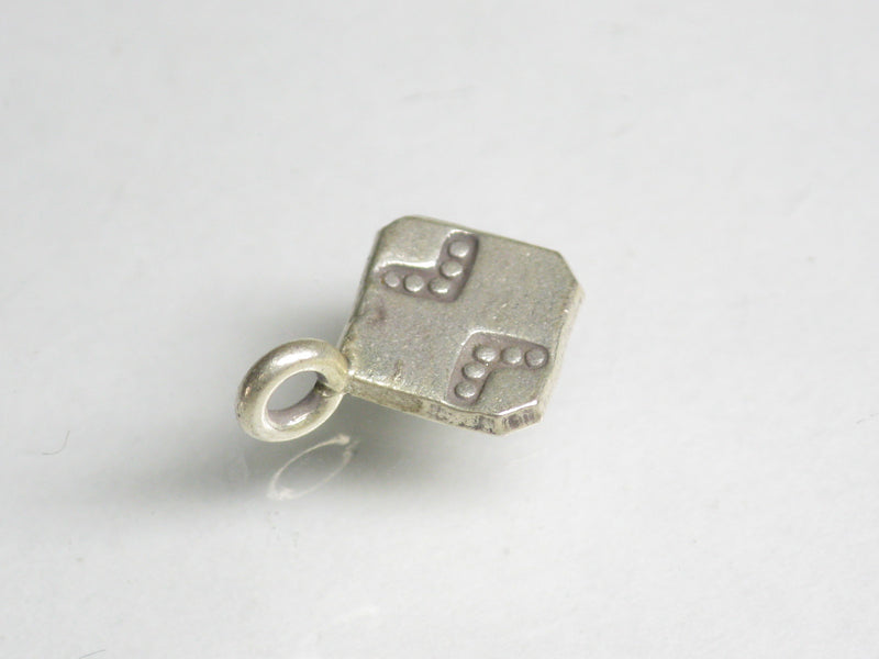 TOKO-BEADS SV402-09 Karen Silver Charm 13.5mm SV402-09 カレンシルバーチャーム 13.5mm Asian bead & African bead  Handmade,Lampeork,bead,asia,india,ethnic,parts,accessory,beads とんぼ玉,ビーズ,トンボ玉,アジア,インド,エスニック,手作り,パーツ,アクセサリー