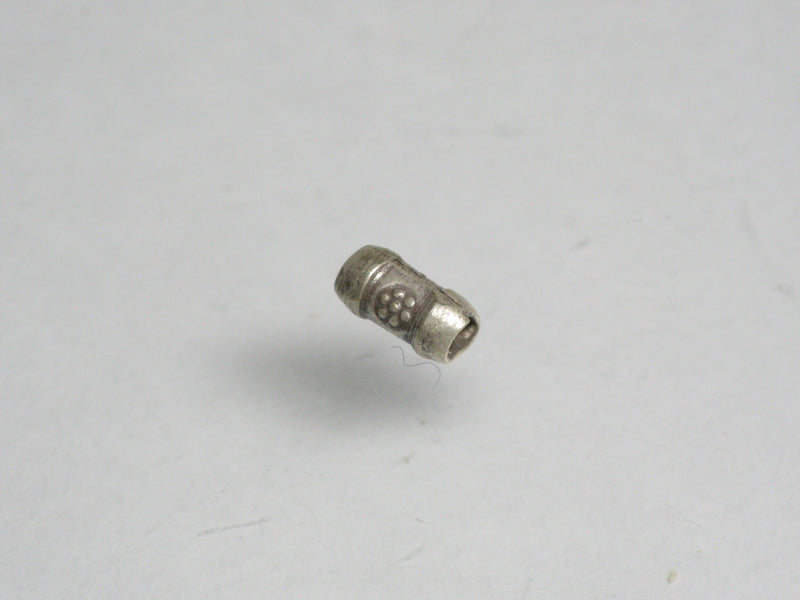 TOKO-BEADS SV501-20 Karen Silver bead 2.7mm SV501-20 カレンシルバービーズ 2.7mm Asian bead & African bead  Handmade,Lampeork,bead,asia,india,ethnic,parts,accessory,beads とんぼ玉,ビーズ,トンボ玉,アジア,インド,エスニック,手作り,パーツ,アクセサリー