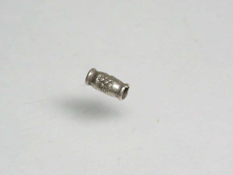 TOKO-BEADS SV501-21 Karen Silver bead 2.4mm SV501-21 カレンシルバービーズ 2.4mm Asian bead & African bead  Handmade,Lampeork,bead,asia,india,ethnic,parts,accessory,beads とんぼ玉,ビーズ,トンボ玉,アジア,インド,エスニック,手作り,パーツ,アクセサリー