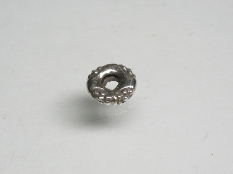 TOKO-BEADS SV703-02 Karen Silver bead 6.4mm SV703-02 カレンシルバービーズ 6.4mm Asian bead & African bead  Handmade,Lampeork,bead,asia,india,ethnic,parts,accessory,beads とんぼ玉,ビーズ,トンボ玉,アジア,インド,エスニック,手作り,パーツ,アクセサリー