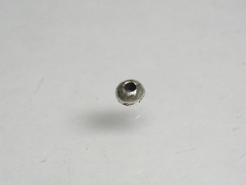 TOKO-BEADS SV704-01 Karen Silver bead 3.5mm SV704-01 カレンシルバービーズ 3.5mm Asian bead & African bead  Handmade,Lampeork,bead,asia,india,ethnic,parts,accessory,beads とんぼ玉,ビーズ,トンボ玉,アジア,インド,エスニック,手作り,パーツ,アクセサリー