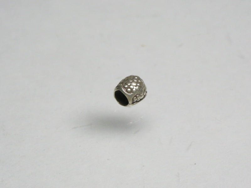 TOKO-BEADS SV704-03 Karen Silver bead 3.5mm SV704-03 カレンシルバービーズ 3.5mm Asian bead & African bead  Handmade,Lampeork,bead,asia,india,ethnic,parts,accessory,beads とんぼ玉,ビーズ,トンボ玉,アジア,インド,エスニック,手作り,パーツ,アクセサリー