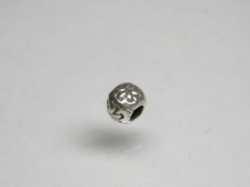 TOKO-BEADS SV704-05 Karen Silver bead 5mm SV704-05 カレンシルバービーズ 5mm Asian bead & African bead  Handmade,Lampeork,bead,asia,india,ethnic,parts,accessory,beads とんぼ玉,ビーズ,トンボ玉,アジア,インド,エスニック,手作り,パーツ,アクセサリー