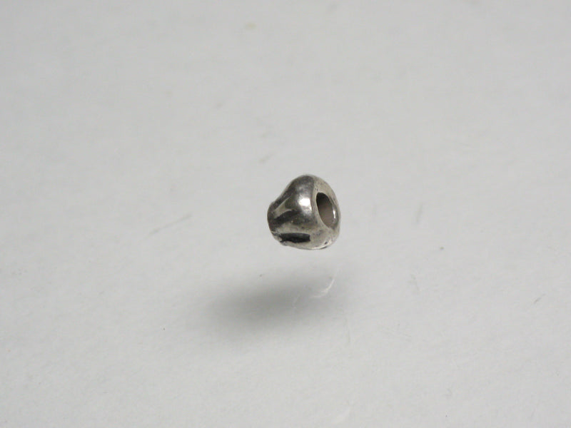 TOKO-BEADS SV704-08 Karen Silver bead 3mm SV704-08 カレンシルバービーズ 3mm Asian bead & African bead  Handmade,Lampeork,bead,asia,india,ethnic,parts,accessory,beads とんぼ玉,ビーズ,トンボ玉,アジア,インド,エスニック,手作り,パーツ,アクセサリー