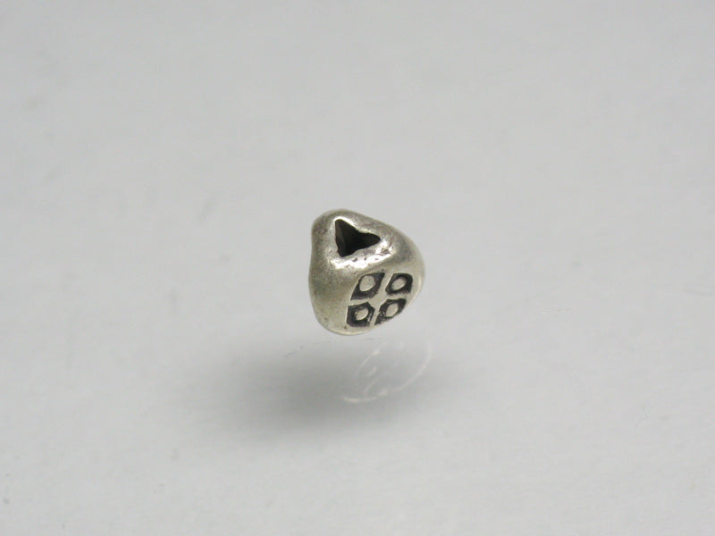 TOKO-BEADS SV704-10 Karen Silver bead 5mm SV704-10 カレンシルバービーズ 5mm Asian bead & African bead  Handmade,Lampeork,bead,asia,india,ethnic,parts,accessory,beads とんぼ玉,ビーズ,トンボ玉,アジア,インド,エスニック,手作り,パーツ,アクセサリー