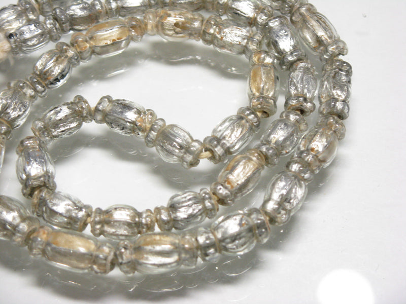 TOKO-BEADS T150-03N Silver Sandwich bead(strand)  6~7mm T150-03N シルバーサンドイッチ玉（連） 6~7mm Asian bead & African bead  Handmade,Lampeork,bead,asia,india,ethnic,parts,accessory,beads とんぼ玉,ビーズ,トンボ玉,アジア,インド,エスニック,手作り,パーツ,アクセサリー