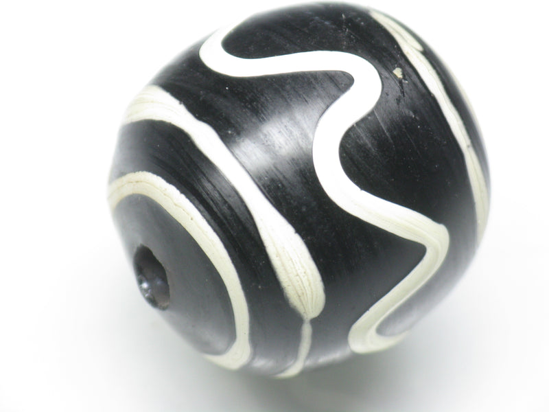 TOKO-BEADS T578-01S Lampwork glass bead 24mm T578-01S ジャワ希少とんぼ玉 24mm Asian bead & African bead  Handmade,Lampeork,bead,asia,india,ethnic,parts,accessory,beads とんぼ玉,ビーズ,トンボ玉,アジア,インド,エスニック,手作り,パーツ,アクセサリー