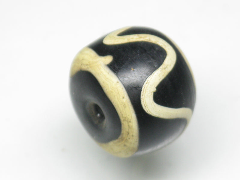 TOKO-BEADS T578-02S Lampwork glass bead 21mm T578-02S ジャワ希少とんぼ玉 21mm Asian bead & African bead  Handmade,Lampeork,bead,asia,india,ethnic,parts,accessory,beads とんぼ玉,ビーズ,トンボ玉,アジア,インド,エスニック,手作り,パーツ,アクセサリー