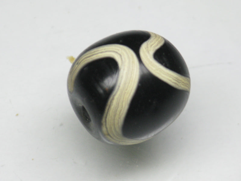 TOKO-BEADS T578-03S Lampwork glass bead 19mm T578-03S ジャワ希少とんぼ玉 19mm Asian bead & African bead  Handmade,Lampeork,bead,asia,india,ethnic,parts,accessory,beads とんぼ玉,ビーズ,トンボ玉,アジア,インド,エスニック,手作り,パーツ,アクセサリー