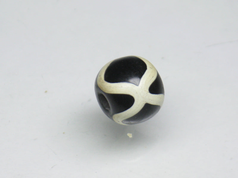 TOKO-BEADS T578-10S Lampwork glass bead 14mm T578-10S ジャワ希少とんぼ玉 14mm Asian bead & African bead  Handmade,Lampeork,bead,asia,india,ethnic,parts,accessory,beads とんぼ玉,ビーズ,トンボ玉,アジア,インド,エスニック,手作り,パーツ,アクセサリー