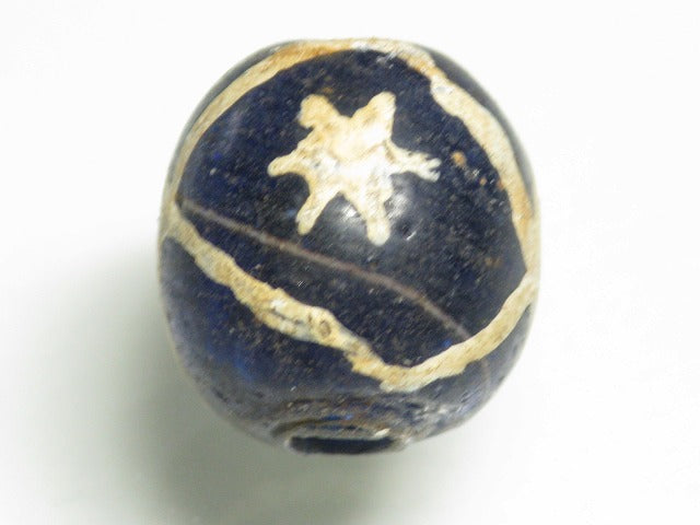TOKO-BEADS T588-27 Manik Burung(blue) 15mm T588-27 マニックブルン（鳥玉/ブルー） 15mm Asian bead & African bead  Handmade,Lampeork,bead,asia,india,ethnic,parts,accessory,beads とんぼ玉,ビーズ,トンボ玉,アジア,インド,エスニック,手作り,パーツ,アクセサリー