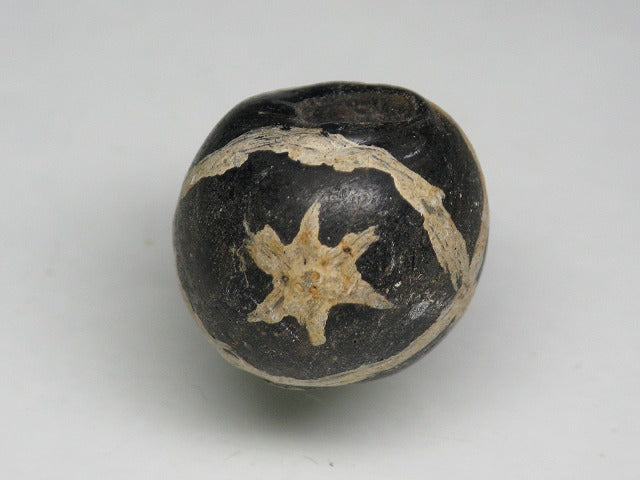 TOKO-BEADS T589-17 Manik Burung(black) 16mm T589-17 マニックブルン（鳥玉/ブラック） 16mm Asian bead & African bead  Handmade,Lampeork,bead,asia,india,ethnic,parts,accessory,beads とんぼ玉,ビーズ,トンボ玉,アジア,インド,エスニック,手作り,パーツ,アクセサリー