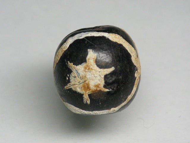 TOKO-BEADS T589-21 Manik Burung(black) 15mm T589-21 マニックブルン（鳥玉/ブラック） 15mm Asian bead & African bead  Handmade,Lampeork,bead,asia,india,ethnic,parts,accessory,beads とんぼ玉,ビーズ,トンボ玉,アジア,インド,エスニック,手作り,パーツ,アクセサリー