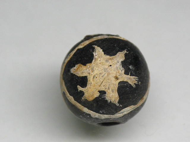TOKO-BEADS T589-22 Manik Burung(black) 15mm T589-22 マニックブルン（鳥玉/ブラック） 15mm Asian bead & African bead  Handmade,Lampeork,bead,asia,india,ethnic,parts,accessory,beads とんぼ玉,ビーズ,トンボ玉,アジア,インド,エスニック,手作り,パーツ,アクセサリー