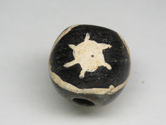 TOKO-BEADS T589-29 Manik Burung(black) 16mm T589-29 マニックブルン（鳥玉/ブラック） 16mm Asian bead & African bead  Handmade,Lampeork,bead,asia,india,ethnic,parts,accessory,beads とんぼ玉,ビーズ,トンボ玉,アジア,インド,エスニック,手作り,パーツ,アクセサリー