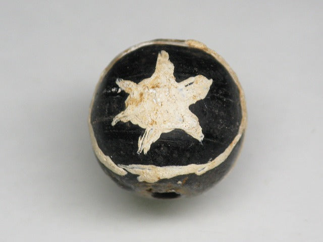 TOKO-BEADS T589-31 Manik Burung(black) 16mm T589-31 マニックブルン（鳥玉/ブラック） 16mm Asian bead & African bead  Handmade,Lampeork,bead,asia,india,ethnic,parts,accessory,beads とんぼ玉,ビーズ,トンボ玉,アジア,インド,エスニック,手作り,パーツ,アクセサリー