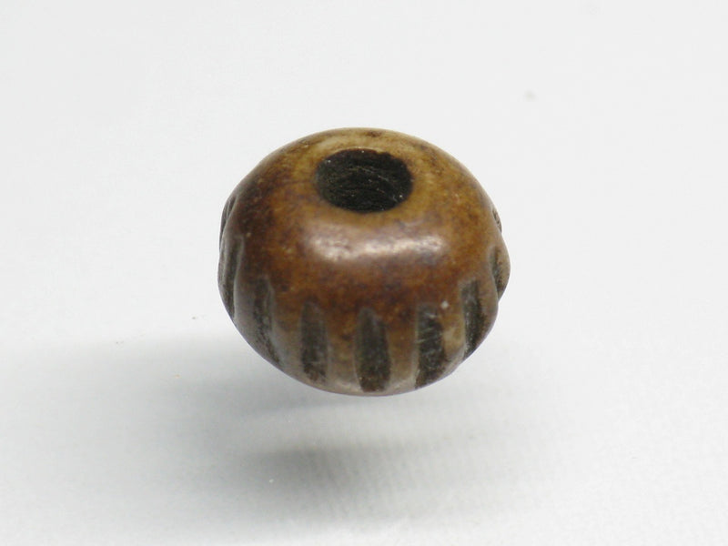TOKO-BEADS AB051 Bone bead 8.5mm AB051 ボーンビーズ 8.5mm Asian bead & African bead  Handmade,Lampeork,bead,asia,india,ethnic,parts,accessory,beads とんぼ玉,ビーズ,トンボ玉,アジア,インド,エスニック,手作り,パーツ,アクセサリー
