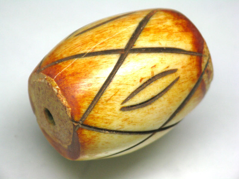 TOKO-BEADS AB136 Bone bead 24mm AB136 ボーンビーズ 24mm Asian bead & African bead  Handmade,Lampeork,bead,asia,india,ethnic,parts,accessory,beads とんぼ玉,ビーズ,トンボ玉,アジア,インド,エスニック,手作り,パーツ,アクセサリー