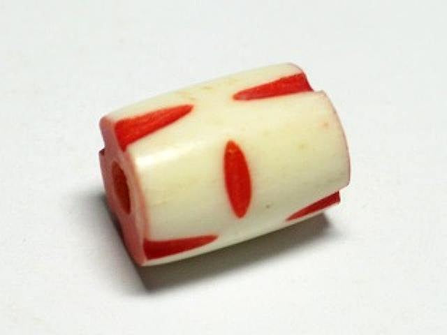TOKO-BEADS AB180-06 Bone bead 8mm AB180-06 ボーンビーズ 8mm Asian bead & African bead  Handmade,Lampeork,bead,asia,india,ethnic,parts,accessory,beads とんぼ玉,ビーズ,トンボ玉,アジア,インド,エスニック,手作り,パーツ,アクセサリー