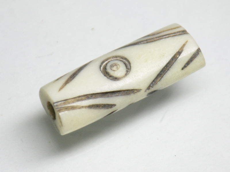 TOKO-BEADS AB184-16S Bone bead 7.5~10.5mm AB184-16S ボーンビーズ 7.5~10.5mm Asian bead & African bead  Handmade,Lampeork,bead,asia,india,ethnic,parts,accessory,beads とんぼ玉,ビーズ,トンボ玉,アジア,インド,エスニック,手作り,パーツ,アクセサリー