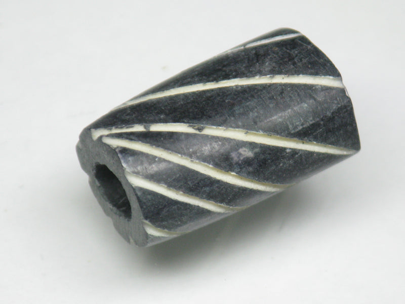 TOKO-BEADS AB186-34 Bone bead 10~15mm AB186-34 大粒ボーンビーズ 10~15mm Asian bead & African bead  Handmade,Lampeork,bead,asia,india,ethnic,parts,accessory,beads とんぼ玉,ビーズ,トンボ玉,アジア,インド,エスニック,手作り,パーツ,アクセサリー