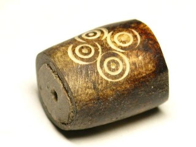 TOKO-BEADS AB187-21 Bone bead 17mm AB187-21 大粒ボーンビーズ 17mm Asian bead & African bead  Handmade,Lampeork,bead,asia,india,ethnic,parts,accessory,beads とんぼ玉,ビーズ,トンボ玉,アジア,インド,エスニック,手作り,パーツ,アクセサリー