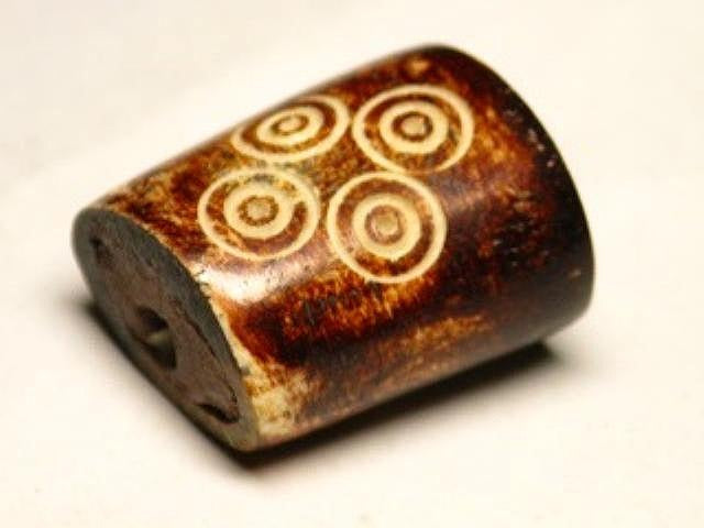 TOKO-BEADS AB187-24 Bone bead 19mm AB187-24 大粒ボーンビーズ 19mm Asian bead & African bead  Handmade,Lampeork,bead,asia,india,ethnic,parts,accessory,beads とんぼ玉,ビーズ,トンボ玉,アジア,インド,エスニック,手作り,パーツ,アクセサリー
