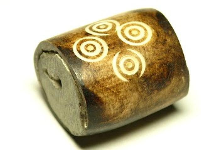 TOKO-BEADS AB187-45 Bone bead 20mm AB187-45 大粒ボーンビーズ 20mm Asian bead & African bead  Handmade,Lampeork,bead,asia,india,ethnic,parts,accessory,beads とんぼ玉,ビーズ,トンボ玉,アジア,インド,エスニック,手作り,パーツ,アクセサリー