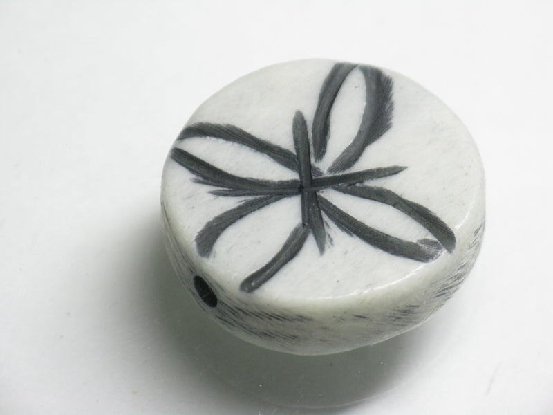 TOKO-BEADS AB187-86 Bone bead 20~22mm AB187-86 ボーンビーズ 20~22mm Asian bead & African bead  Handmade,Lampeork,bead,asia,india,ethnic,parts,accessory,beads とんぼ玉,ビーズ,トンボ玉,アジア,インド,エスニック,手作り,パーツ,アクセサリー