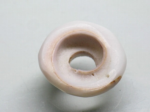 TOKO-BEADS AB189-18 Puka shell 18mm AB189-18 プカシェル 18mm Asian bead & African bead  Handmade,Lampeork,bead,asia,india,ethnic,parts,accessory,beads とんぼ玉,ビーズ,トンボ玉,アジア,インド,エスニック,手作り,パーツ,アクセサリー