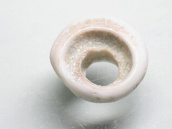 TOKO-BEADS AB189-65 Puka shell 17mm AB189-65 プカシェル 17mm Asian bead & African bead  Handmade,Lampeork,bead,asia,india,ethnic,parts,accessory,beads とんぼ玉,ビーズ,トンボ玉,アジア,インド,エスニック,手作り,パーツ,アクセサリー