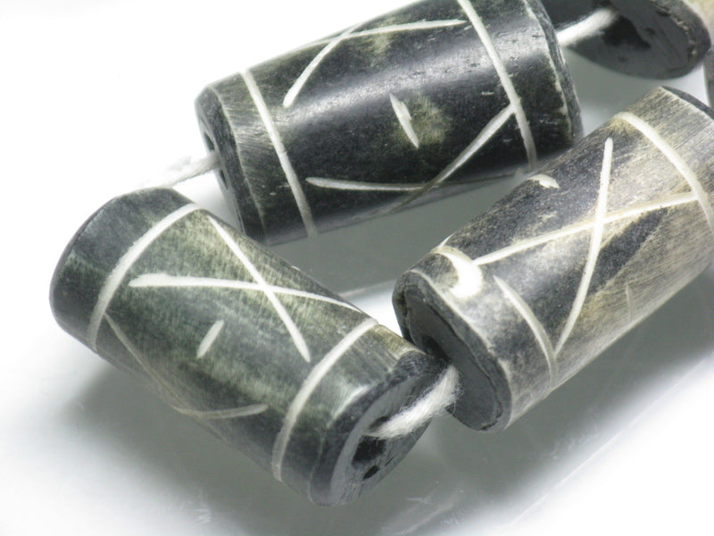 TOKO-BEADS AB193-07N Bone bead (strand) 13mm AB193-07N 大粒ボーンビーズ（連） 13mm Asian bead & African bead  Handmade,Lampeork,bead,asia,india,ethnic,parts,accessory,beads とんぼ玉,ビーズ,トンボ玉,アジア,インド,エスニック,手作り,パーツ,アクセサリー