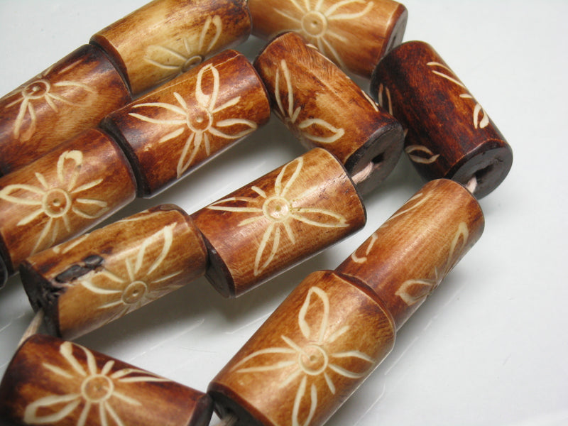 TOKO-BEADS AB193-11N Bone bead (strand) 15mm AB193-11N 大粒ボーンビーズ（連） 15mm Asian bead & African bead  Handmade,Lampeork,bead,asia,india,ethnic,parts,accessory,beads とんぼ玉,ビーズ,トンボ玉,アジア,インド,エスニック,手作り,パーツ,アクセサリー