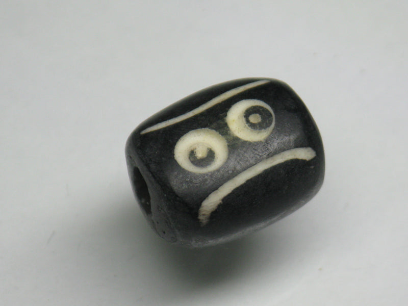 TOKO-BEADS AB193-06S Bone bead 12~13mm AB193-06S 大粒ボーンビーズ 12~13mm Asian bead & African bead  Handmade,Lampeork,bead,asia,india,ethnic,parts,accessory,beads とんぼ玉,ビーズ,トンボ玉,アジア,インド,エスニック,手作り,パーツ,アクセサリー